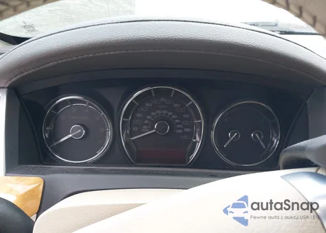 2010 Lincoln Mks from USA, damaged, VIN 1LNHL9DR2AG611403